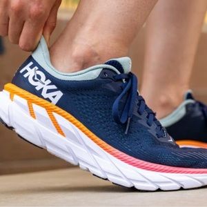 hoka one one navy blue
